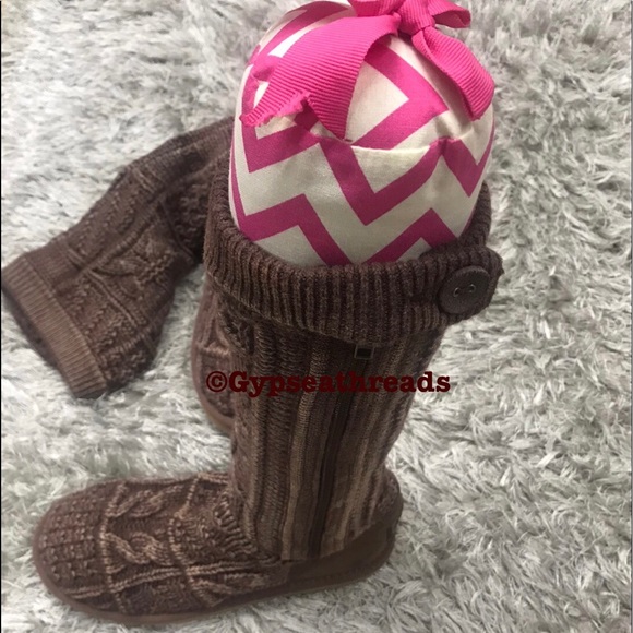 UGG PATCHWORK KNIT TALL BOOTS🎀 - Picture 4 of 9